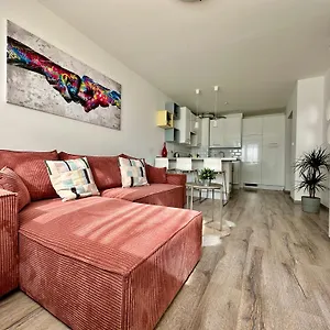 Break - Private Garage, Ac, Balcony Apartament