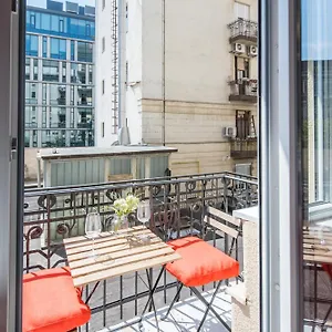 Duna Breeze Coziness And Style Budapest