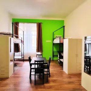 Hostel Bebudgetrooms, Boedapest