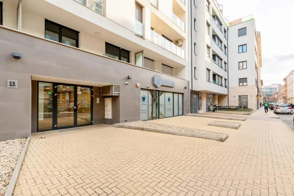 Apartment Central - New - With Sunny Balcony Budapest