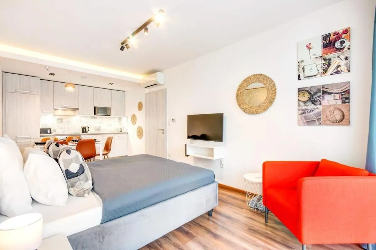 Central - New - With Sunny Balcony Budapest