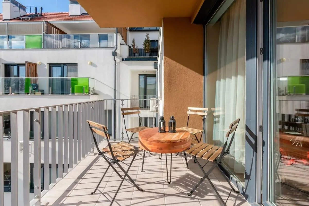 Central - New - With Sunny Balcony Budapest