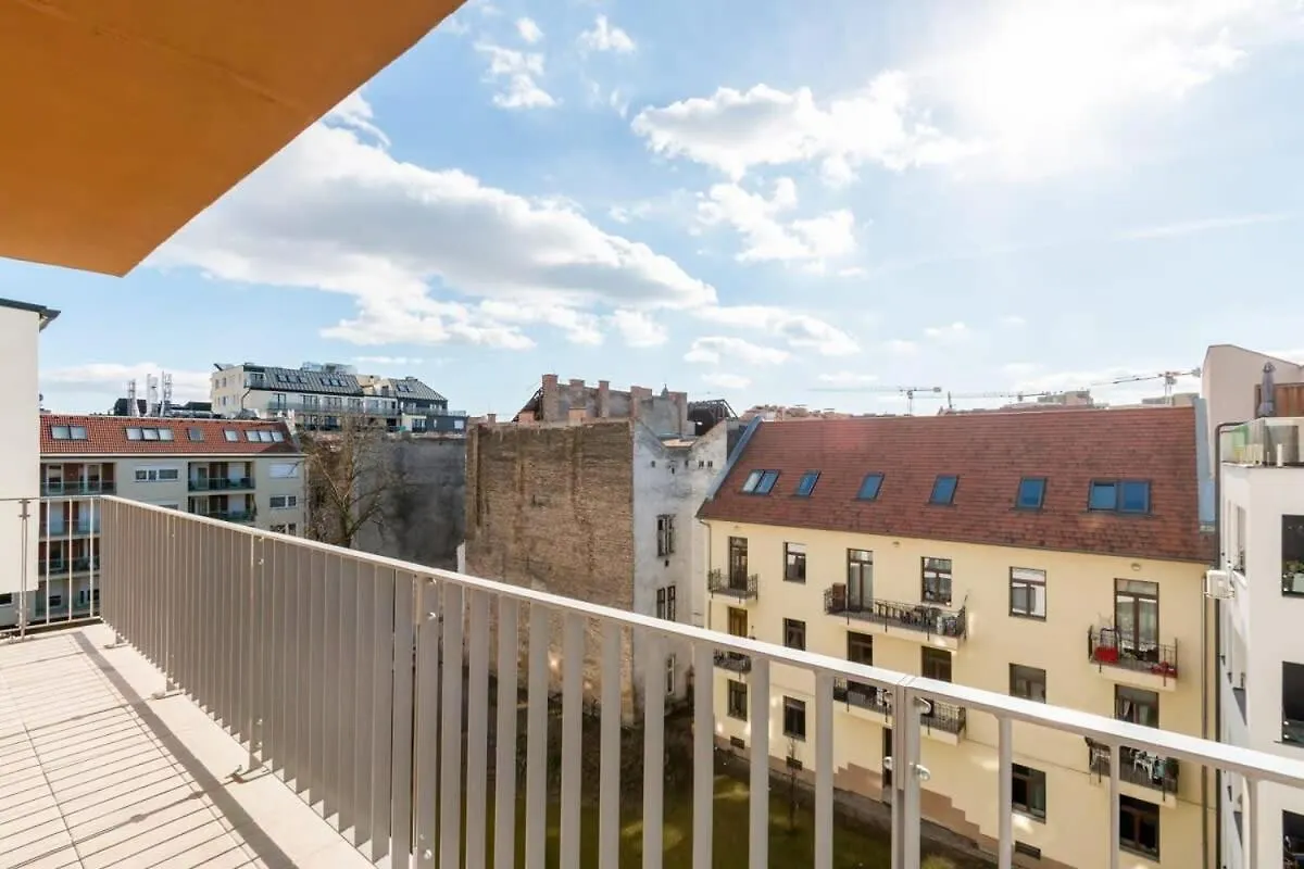 Appartement Central - New - With Sunny Balcony Boedapest